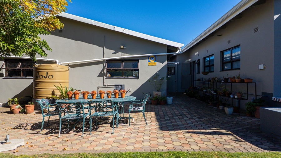 4 Bedroom Property for Sale in Heiderand Western Cape